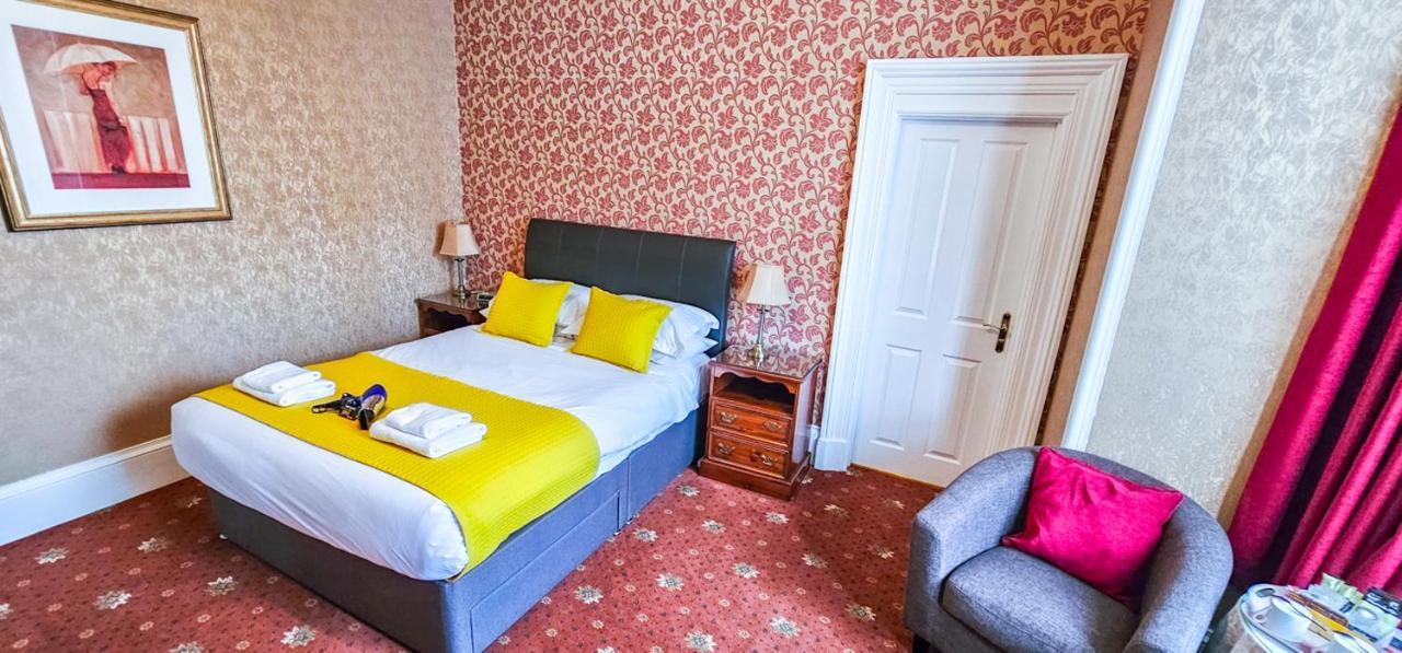 Mystayinn Abermar Guest House Инвернес Екстериор снимка