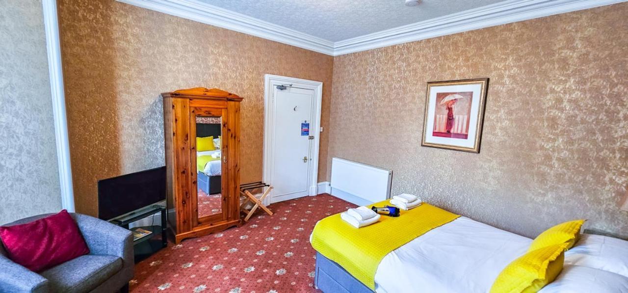 Mystayinn Abermar Guest House Инвернес Екстериор снимка