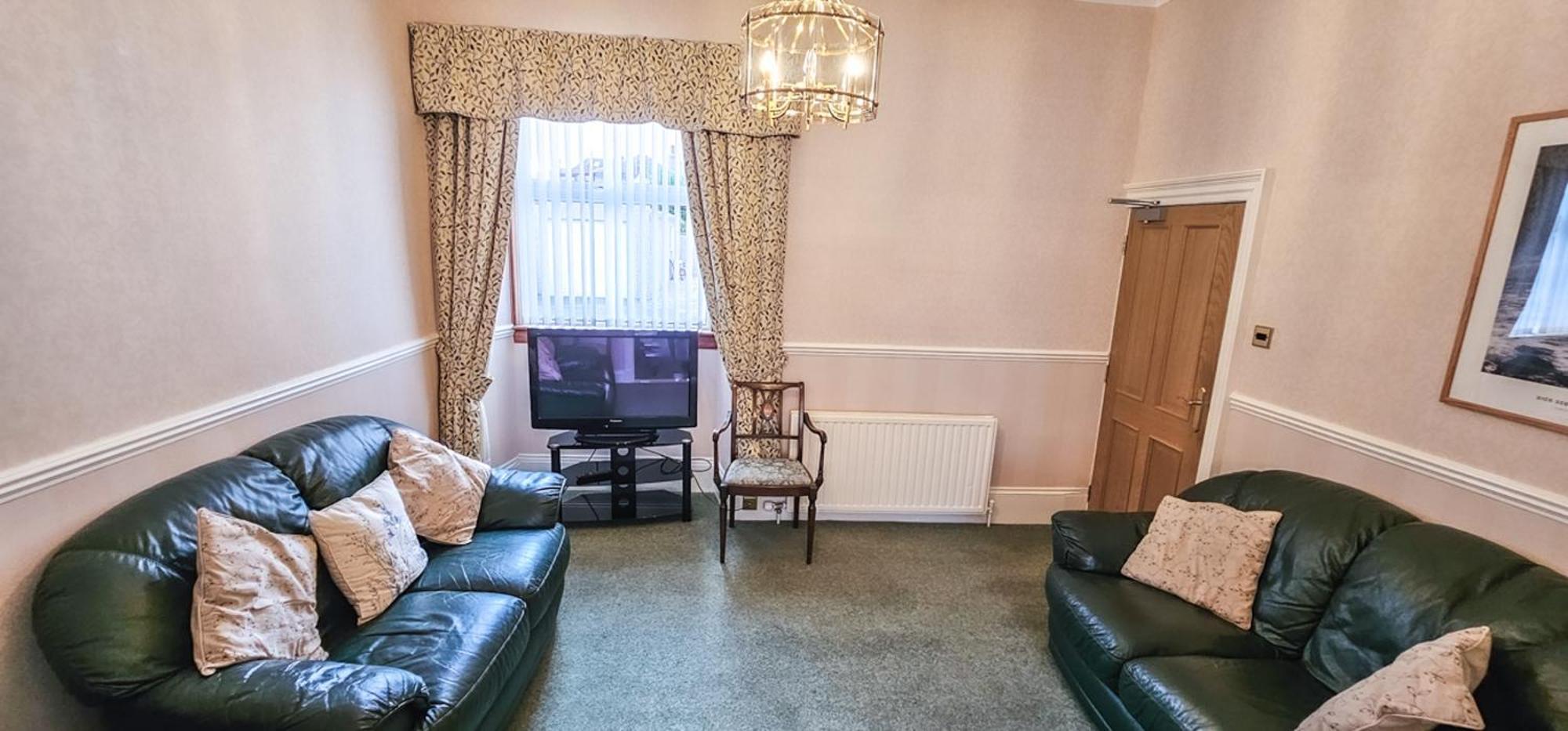 Mystayinn Abermar Guest House Инвернес Екстериор снимка