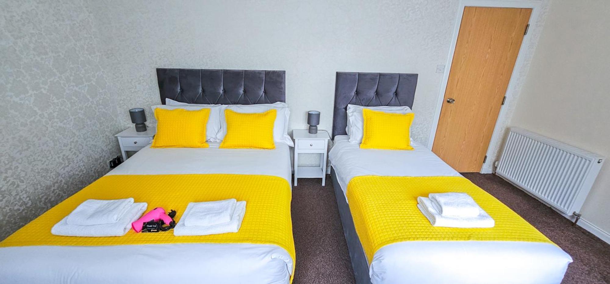 Mystayinn Abermar Guest House Инвернес Екстериор снимка
