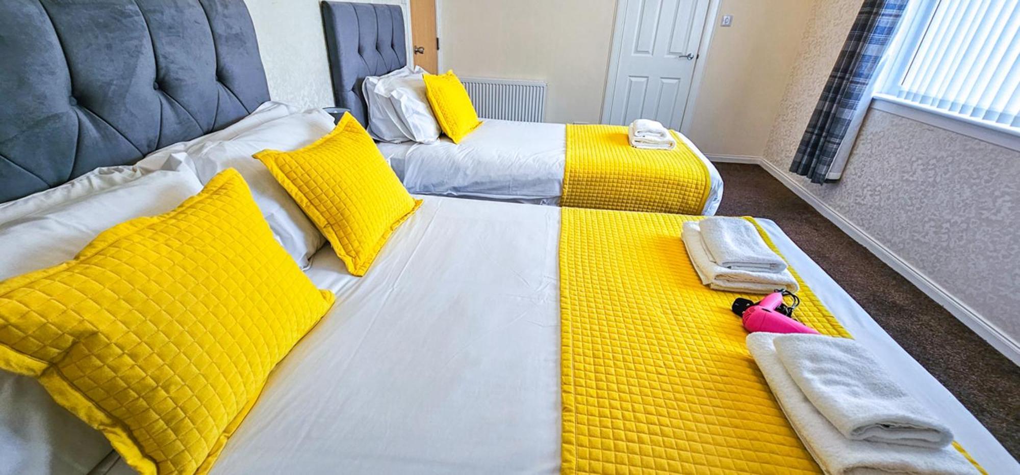 Mystayinn Abermar Guest House Инвернес Екстериор снимка