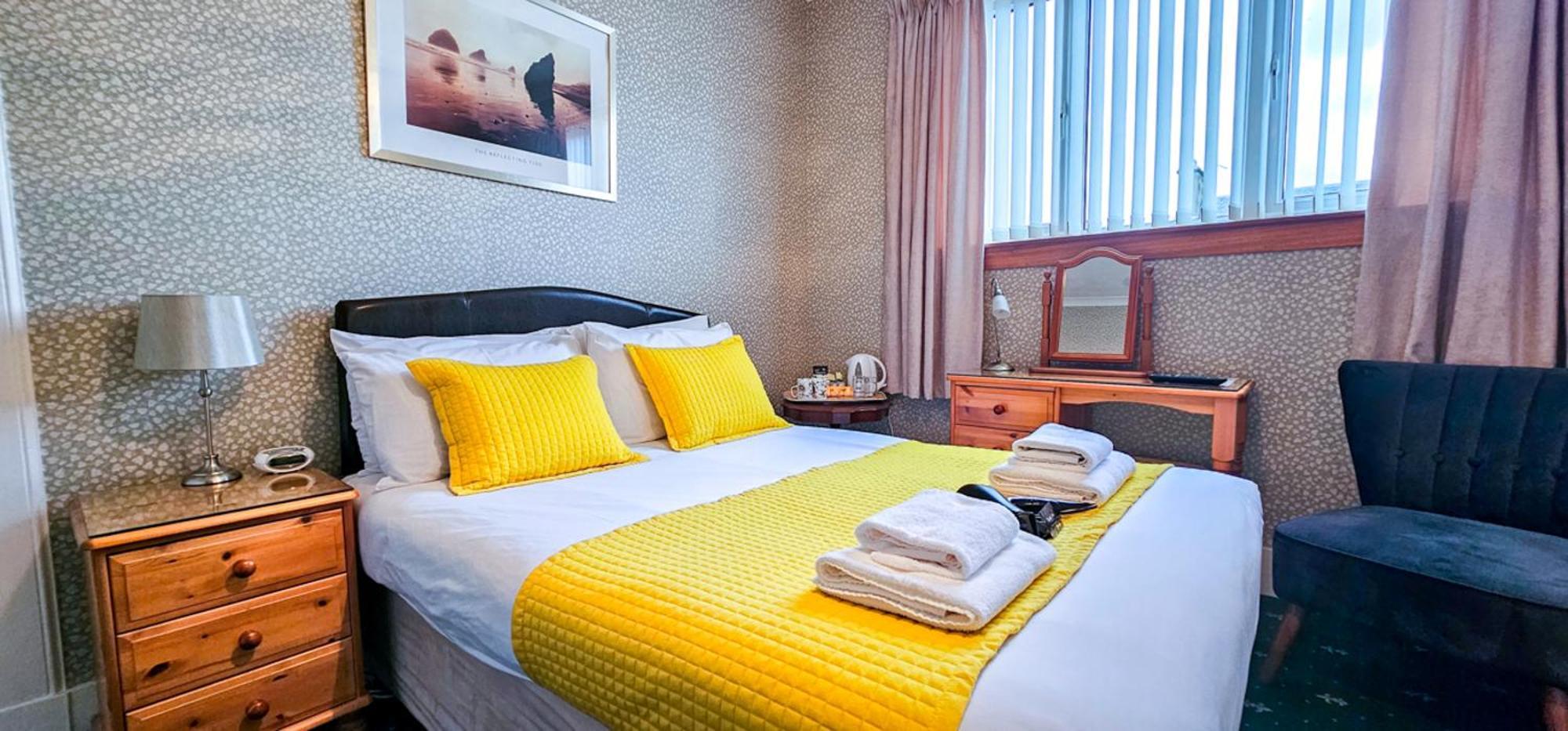 Mystayinn Abermar Guest House Инвернес Екстериор снимка