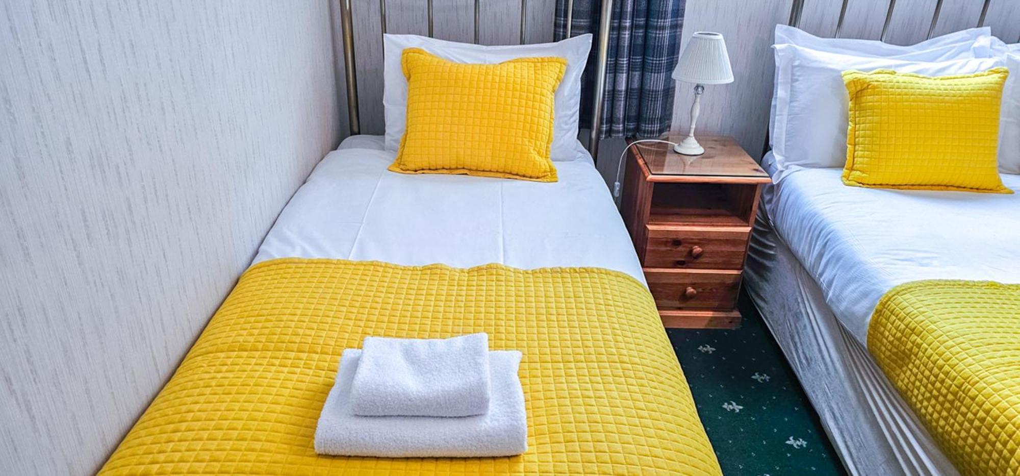 Mystayinn Abermar Guest House Инвернес Екстериор снимка