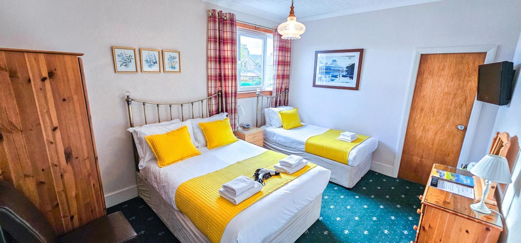 Mystayinn Abermar Guest House Инвернес Екстериор снимка