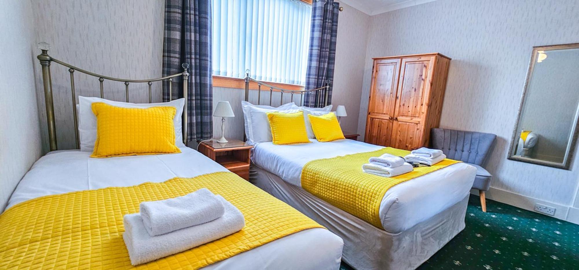 Mystayinn Abermar Guest House Инвернес Екстериор снимка