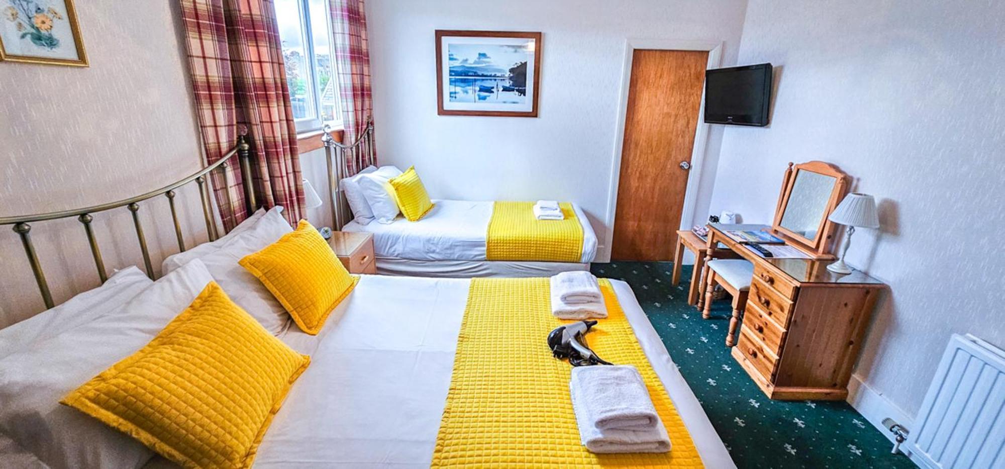 Mystayinn Abermar Guest House Инвернес Екстериор снимка