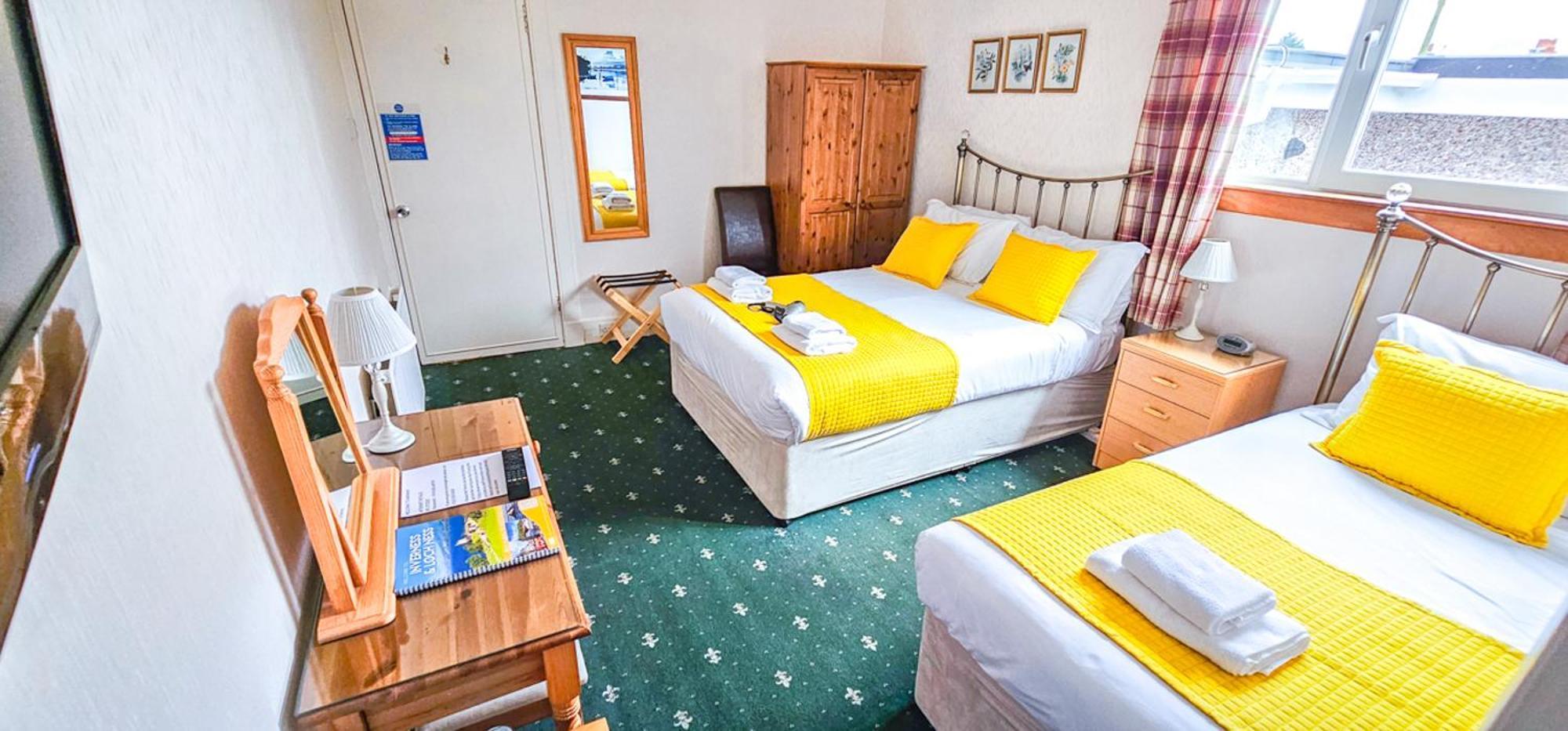 Mystayinn Abermar Guest House Инвернес Екстериор снимка