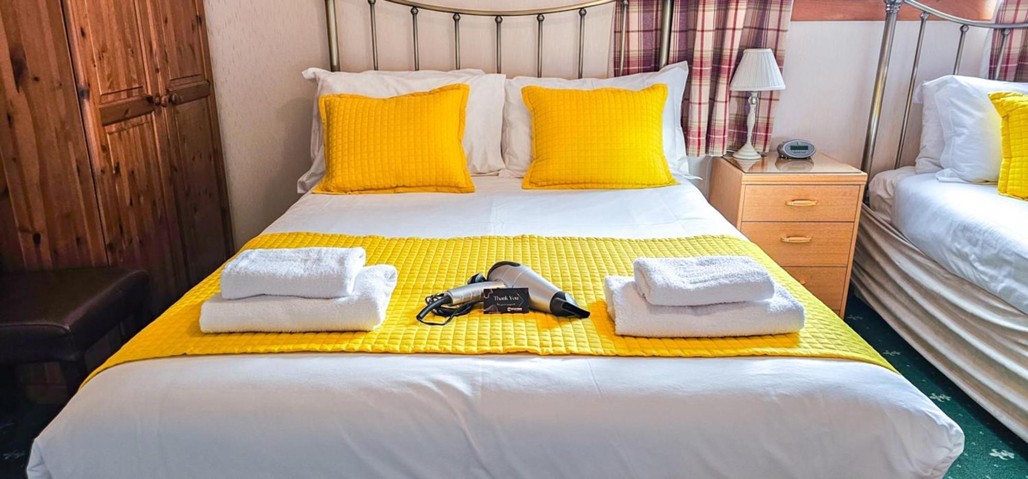 Mystayinn Abermar Guest House Инвернес Екстериор снимка