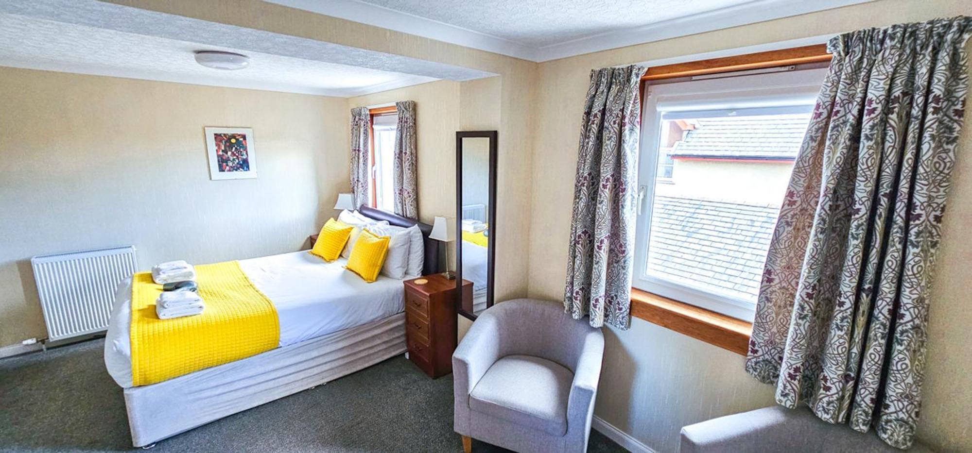 Mystayinn Abermar Guest House Инвернес Екстериор снимка