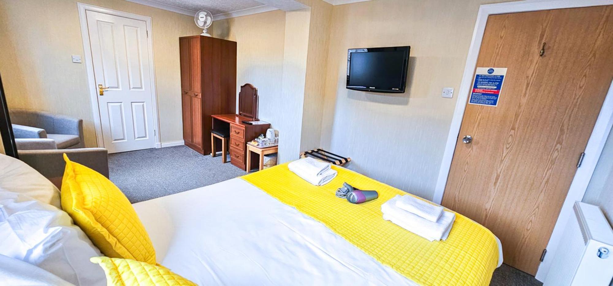 Mystayinn Abermar Guest House Инвернес Екстериор снимка
